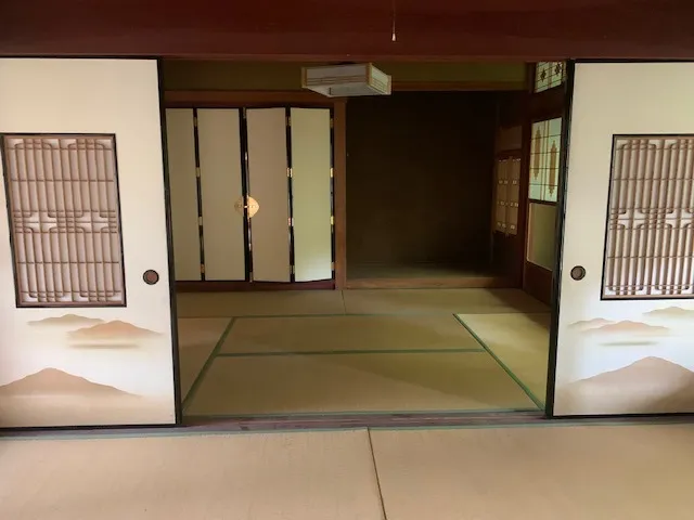 母屋和室