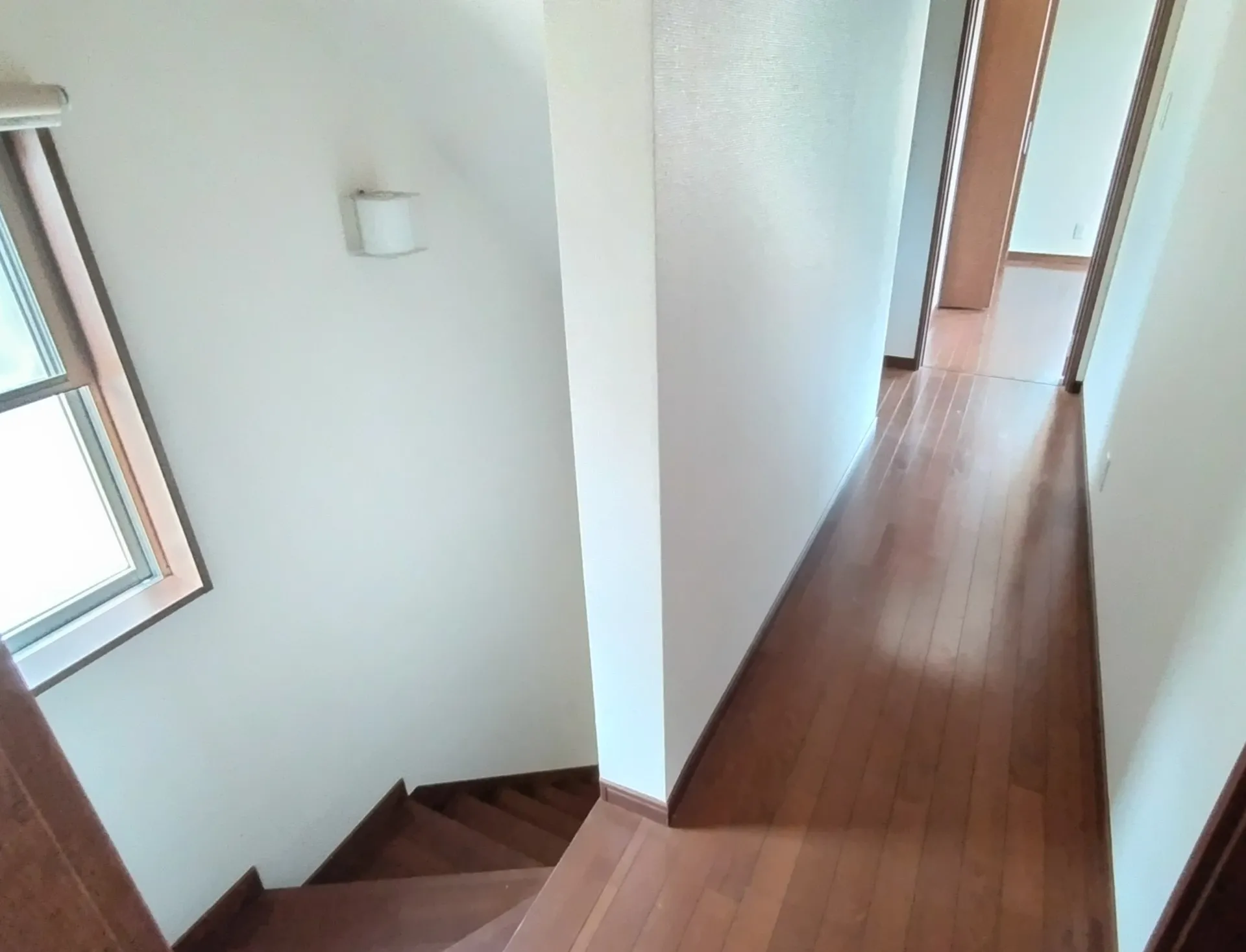 明るい室内です
