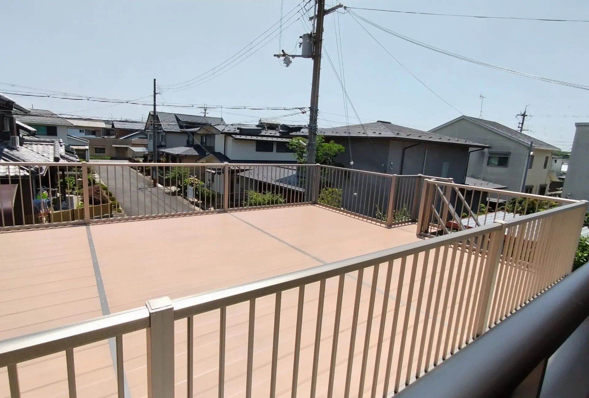 屋上です、休日はＢＢＱ等どうですか