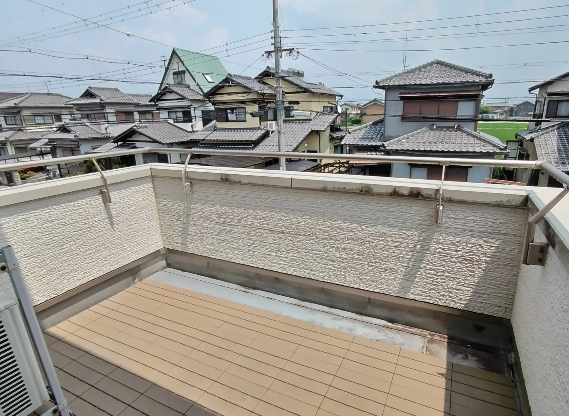 陽当たりの良いバルコニーです