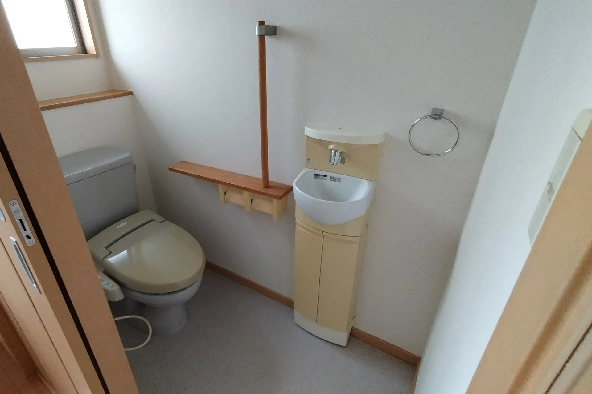 ２階トイレです